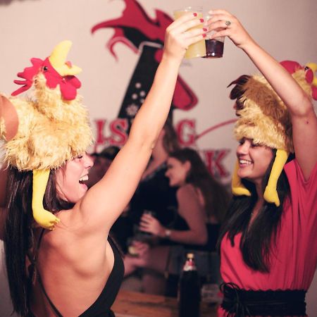 Rising Cock Party Hostel Лагуш Экстерьер фото